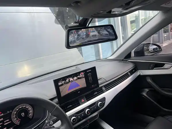 Audi A4L 2020