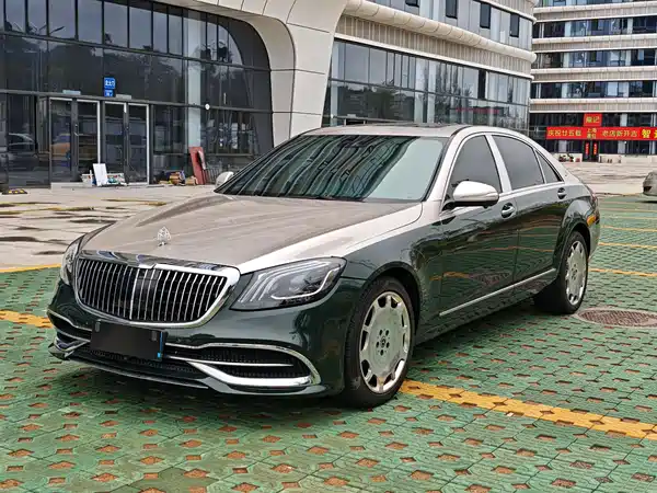 Mercedes-Benz S-Class 2012