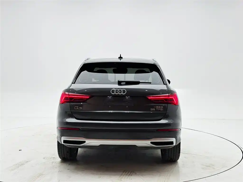 Audi Q3 2022 — фото 5