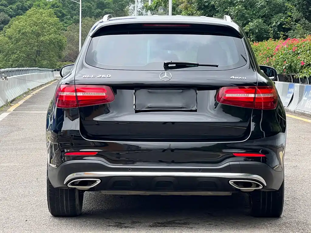 Mercedes-Benz GLC 2017 — фото 17