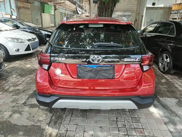 Toyota Yaris L 2022