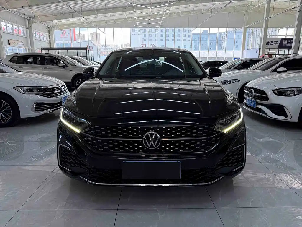 Volkswagen Passat 2022