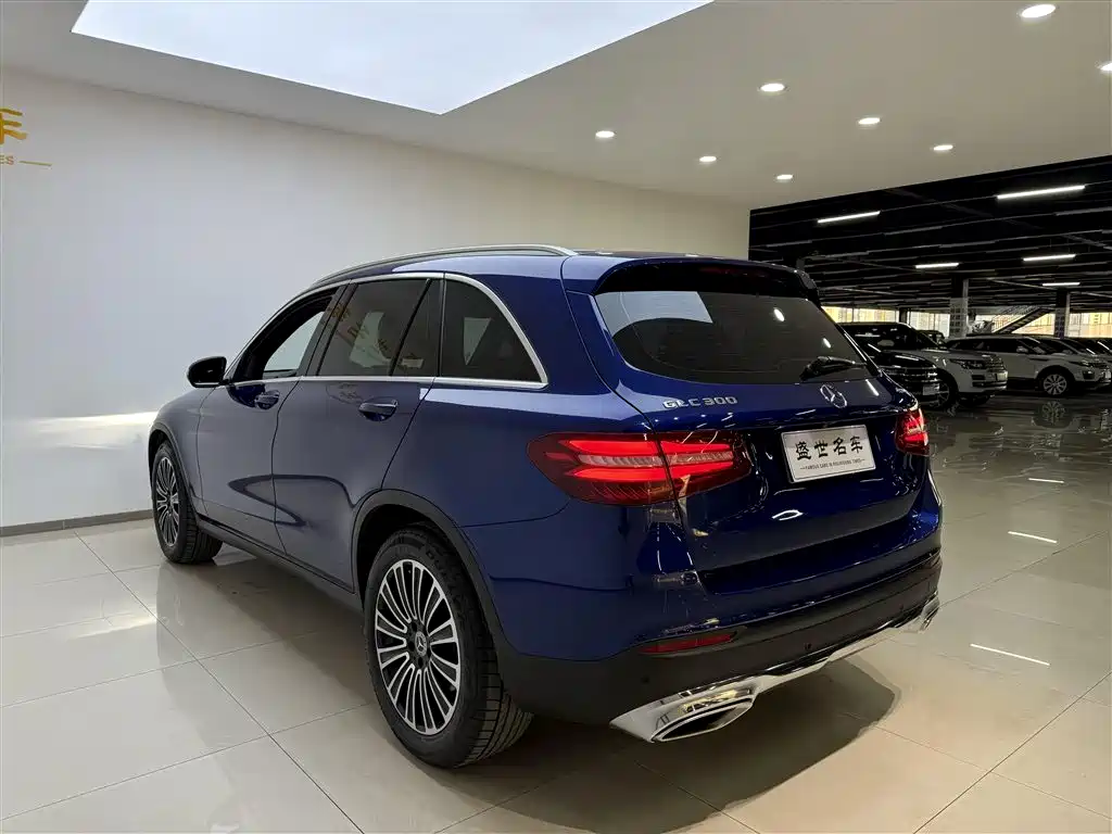Mercedes-Benz GLC 2018 — фото 20