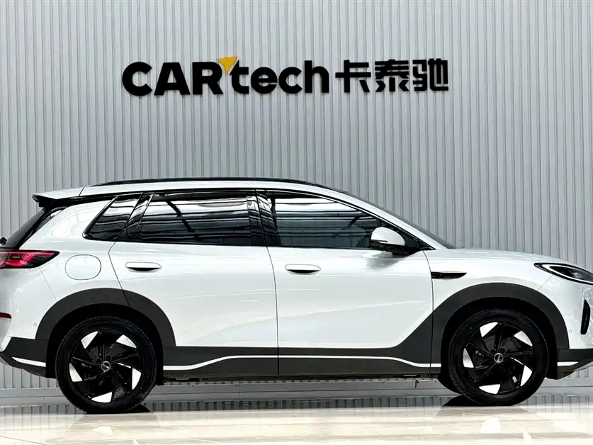 BYD Sealion 05 EV 2025 — фото 5