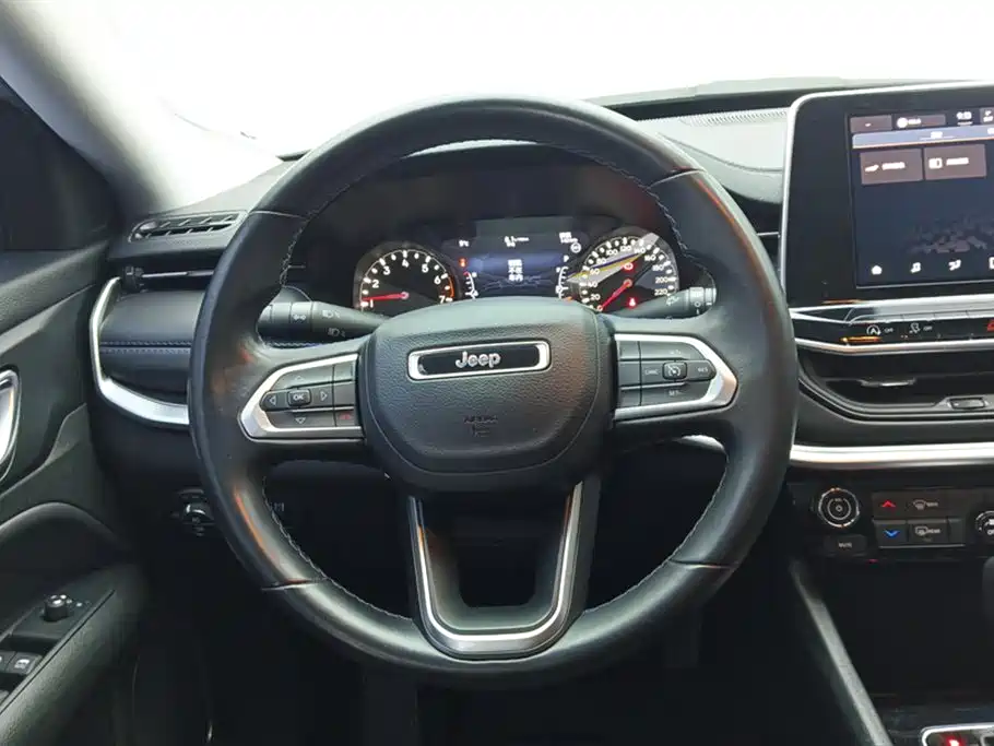 Jeep Compass 2021 — фото 15