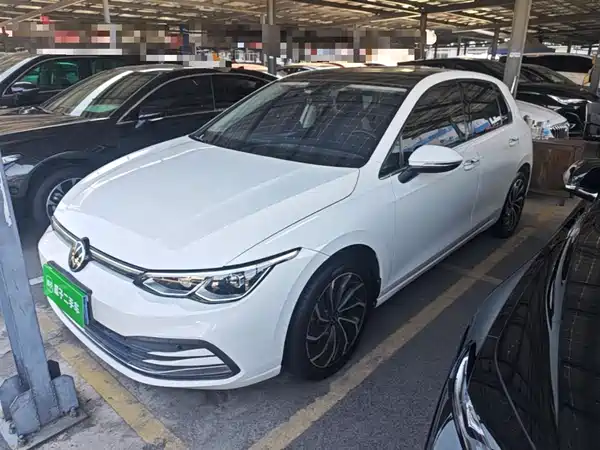 Volkswagen Golf 2023