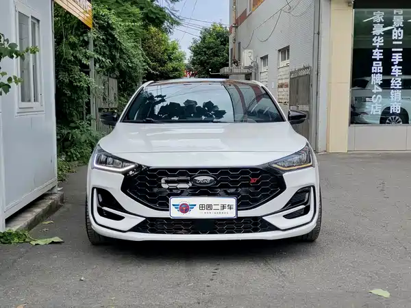 Ford Focus 2023
