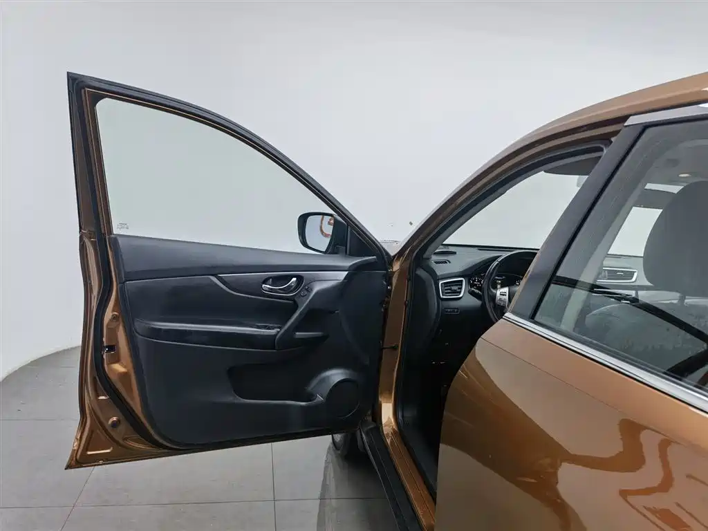 Nissan X-Trail 2015 — фото 8