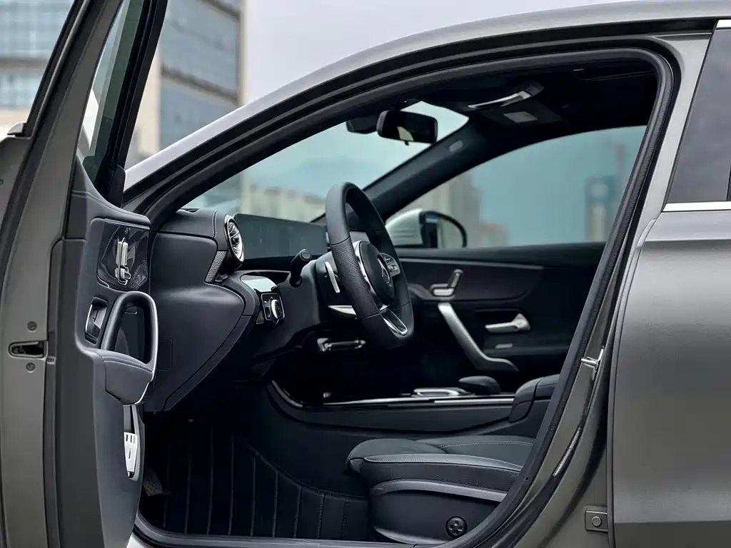 Mercedes-Benz A-Class 2023