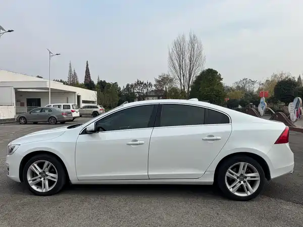 Volvo S60 2016