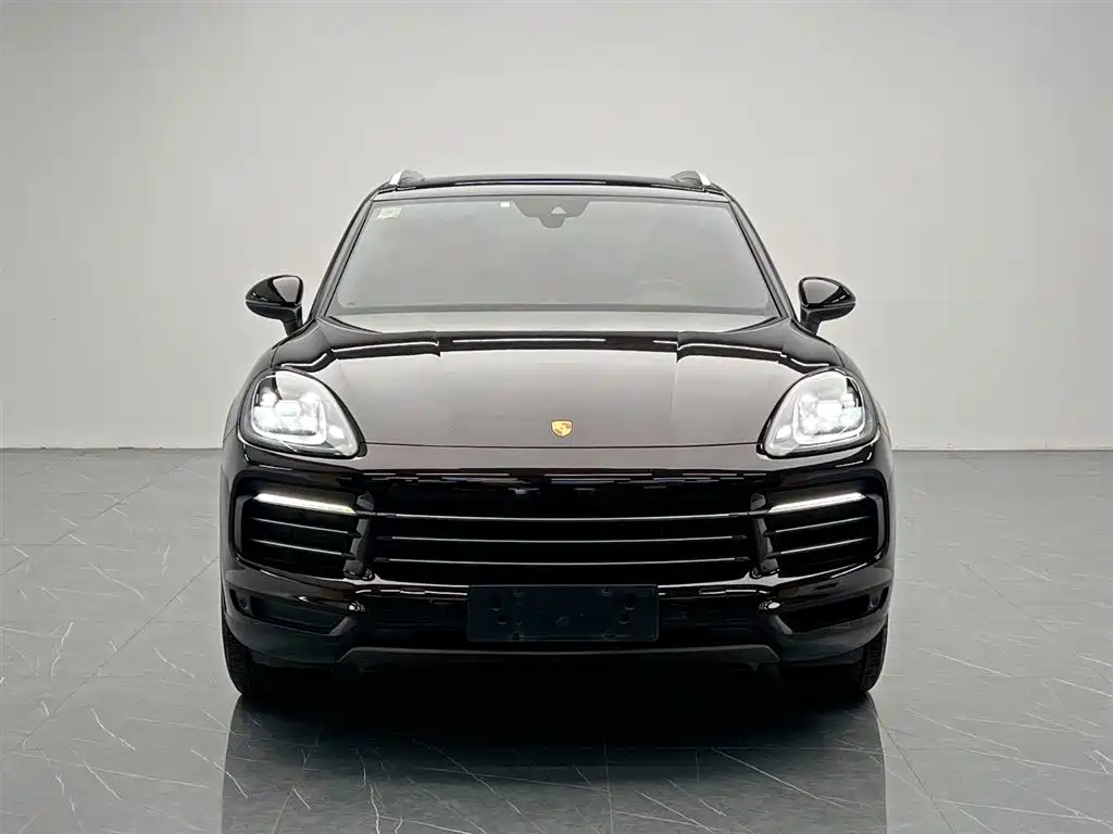 Porsche Cayenne Hybrid 2019 — фото 2