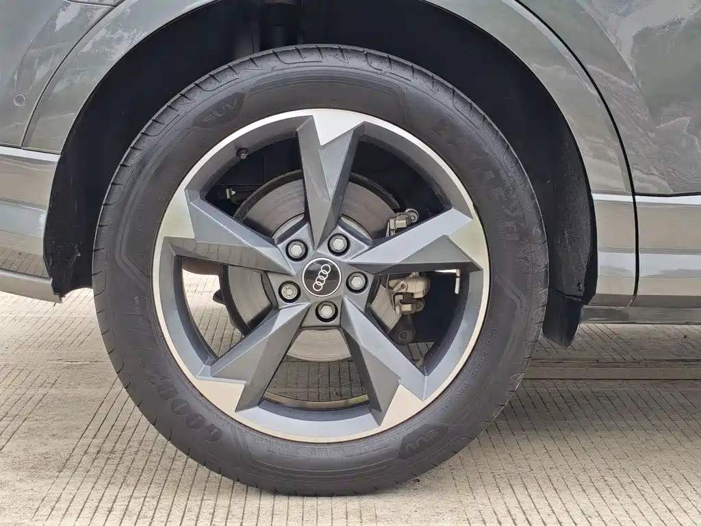 Audi Q3 2022 — фото 28