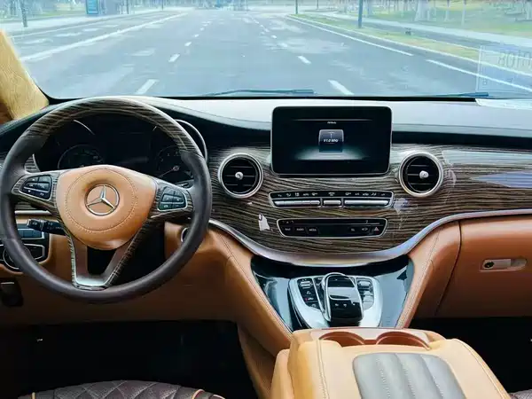 Mercedes-Benz V-Class 2019