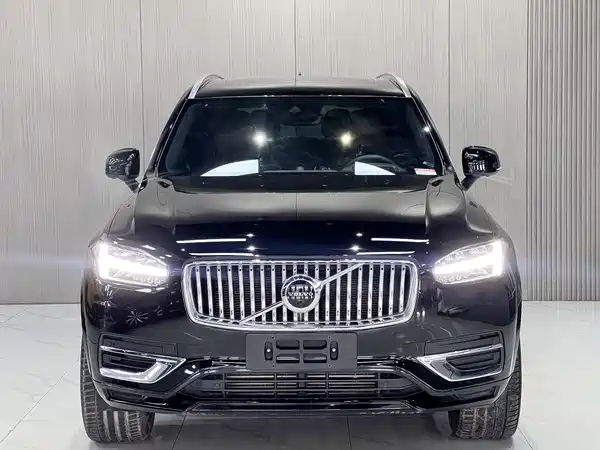 Volvo XC90 Plug-In Hybrid 2022