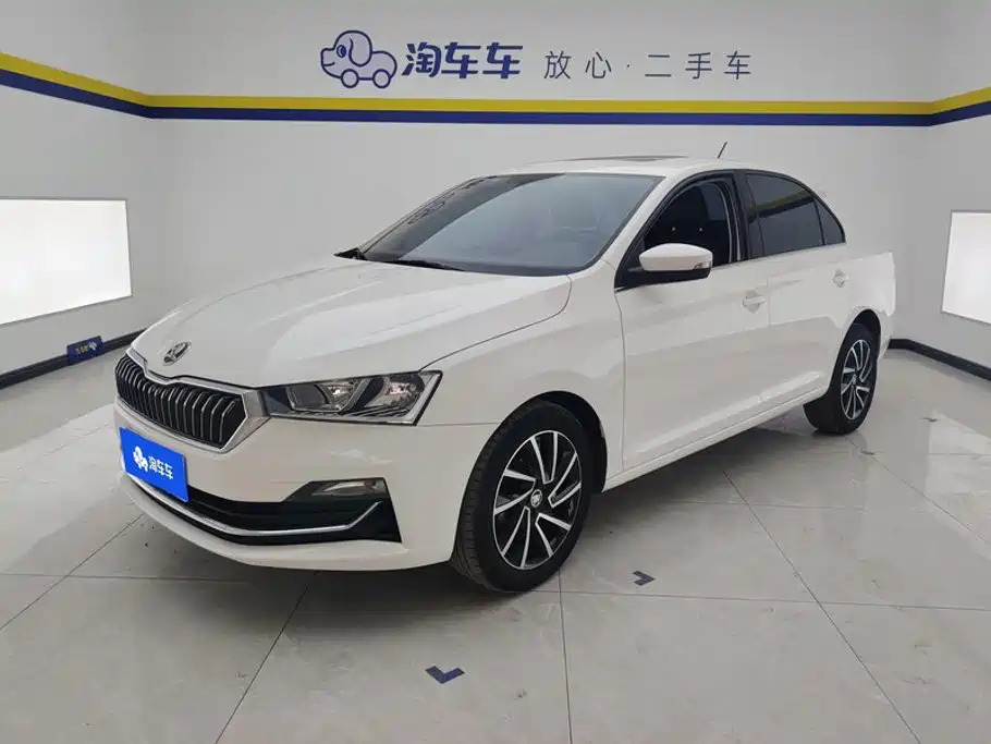 Skoda Rapid 2021 — фото 1