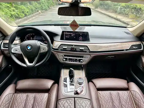 BMW 7 Series 2019