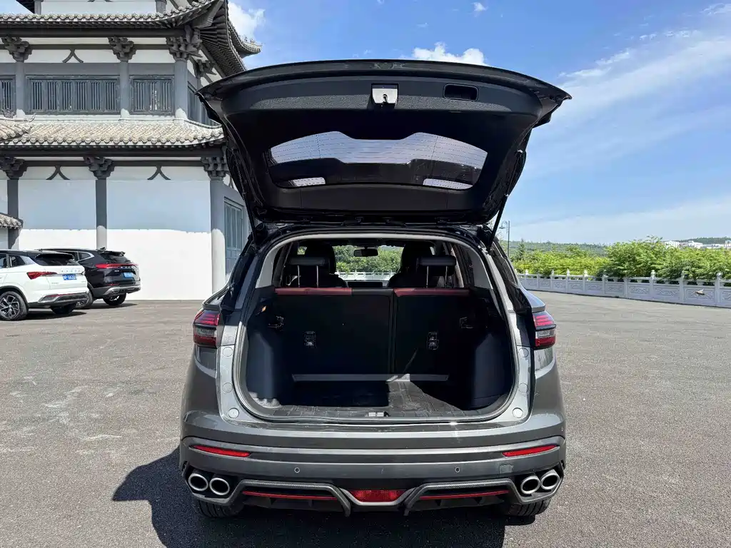 Geely Binyue 2022 — фото 18