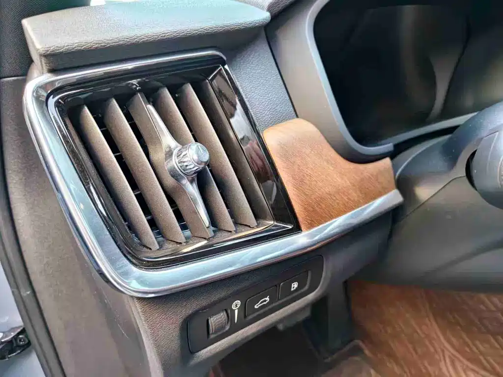Volvo S90 PHEV 2022 — фото 16