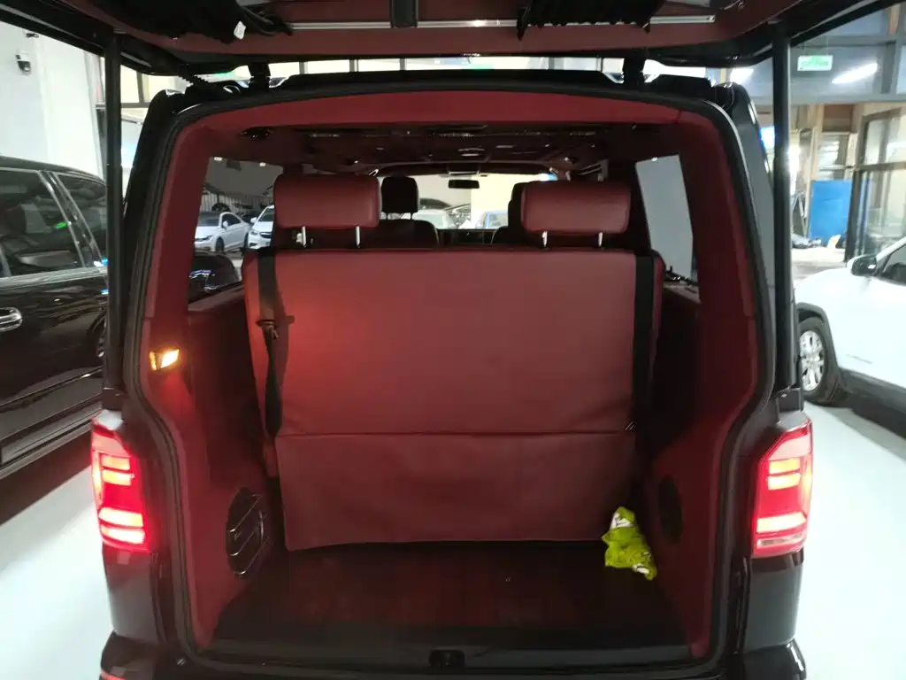 Volkswagen Caravelle 2017 — фото 12