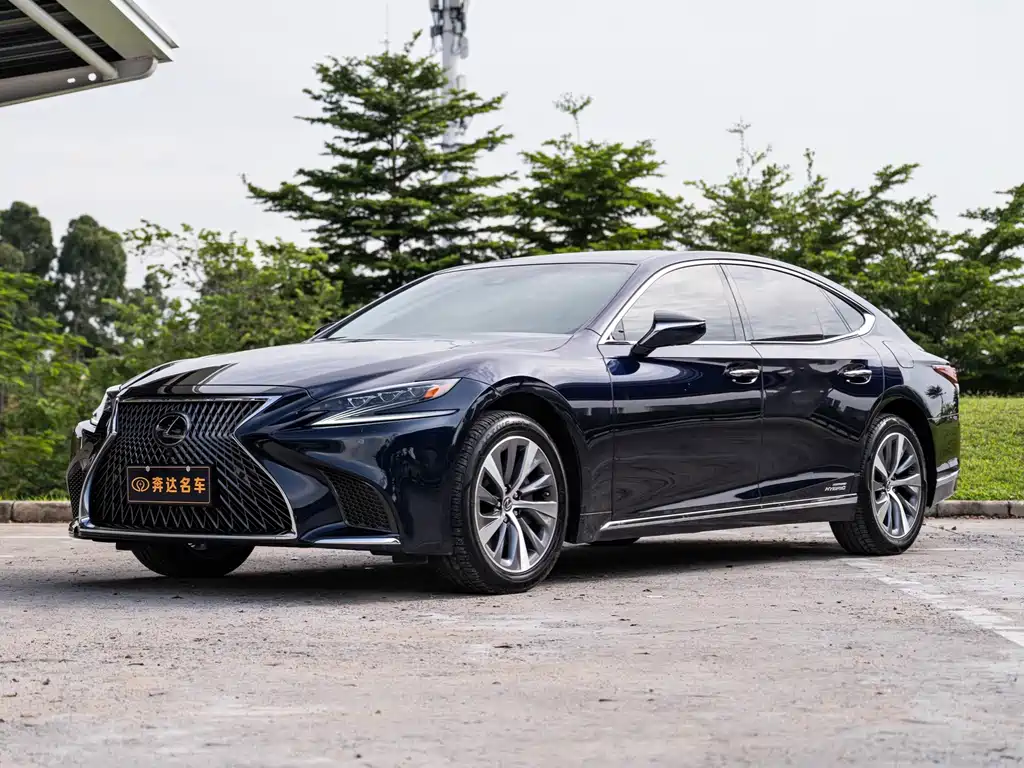 Lexus LS 2020 — фото 1