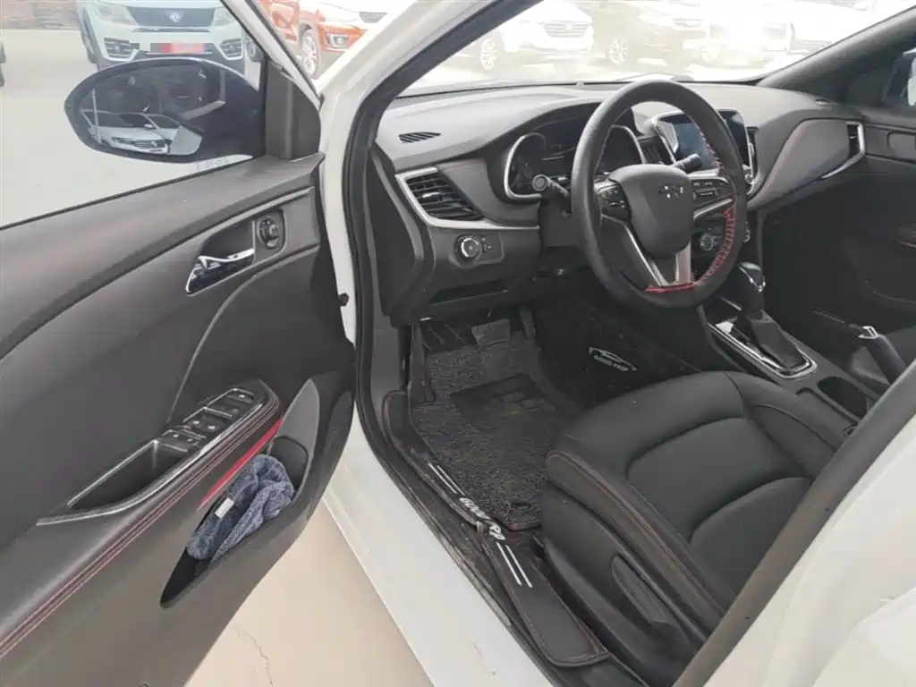 Chevrolet Monza 2020 — фото 16