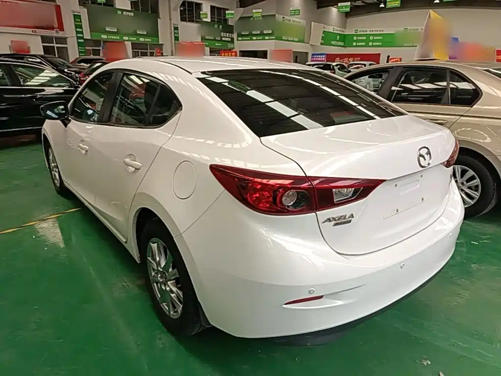 Mazda 3 Angkesela 2015