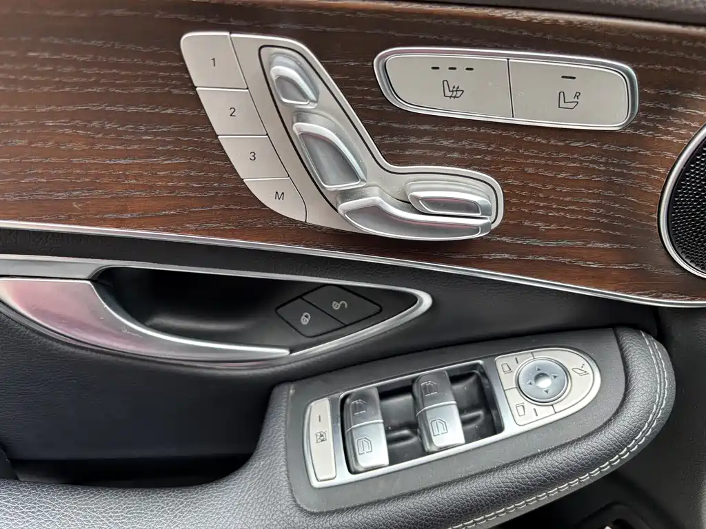 Mercedes-Benz GLC 2023 — фото 19