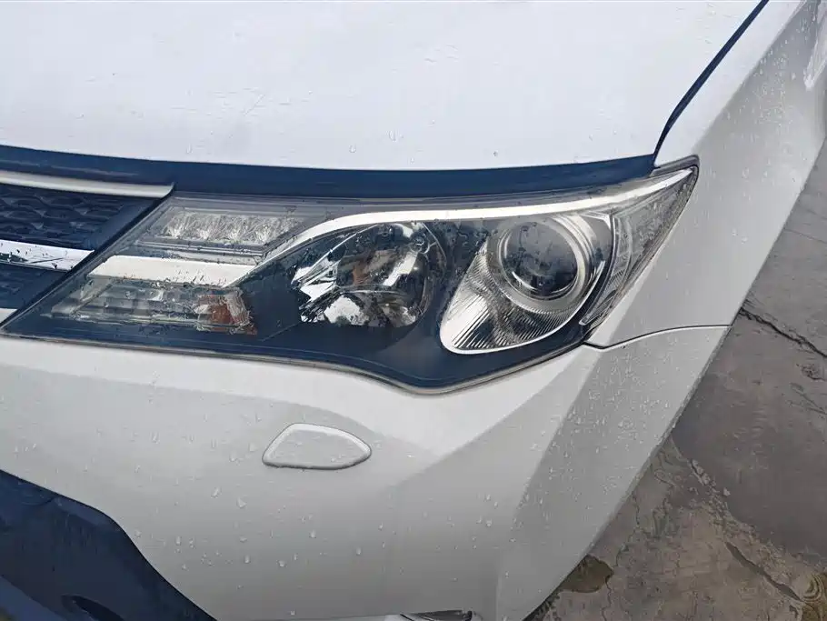 Toyota RAV4 2016