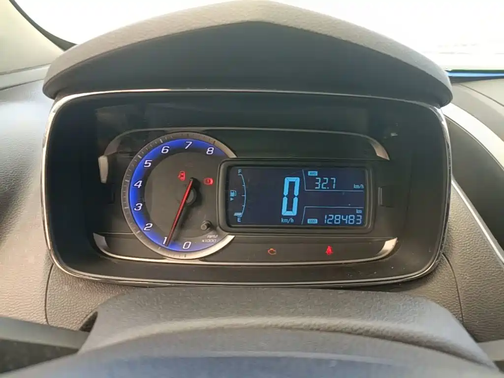Chevrolet Trax 2015 — фото 12
