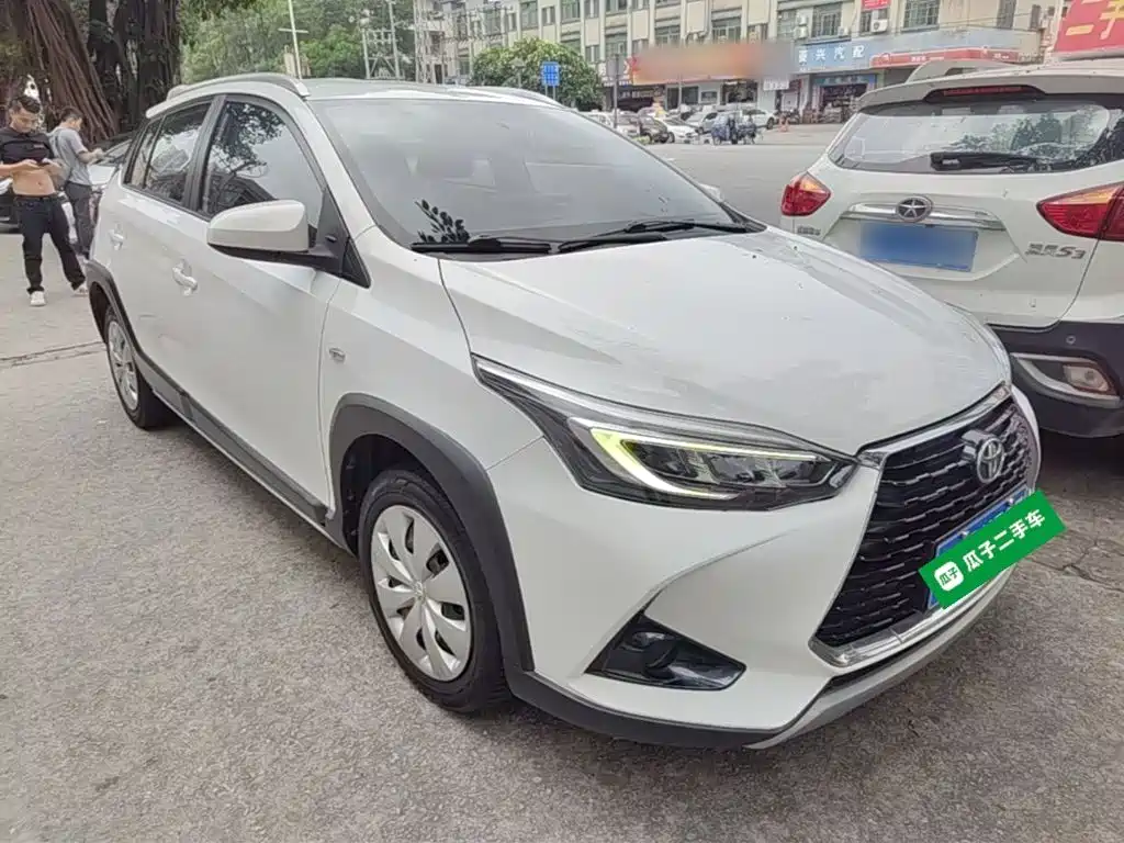 Toyota Yaris L 2021