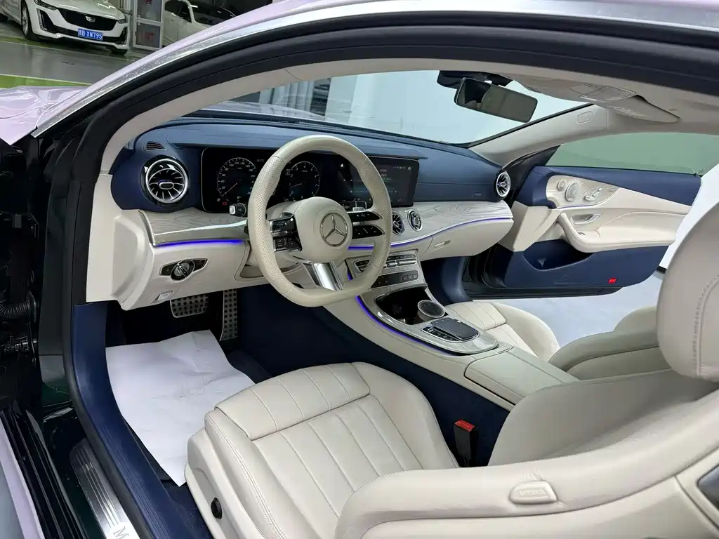 Mercedes-Benz E-Class 2024