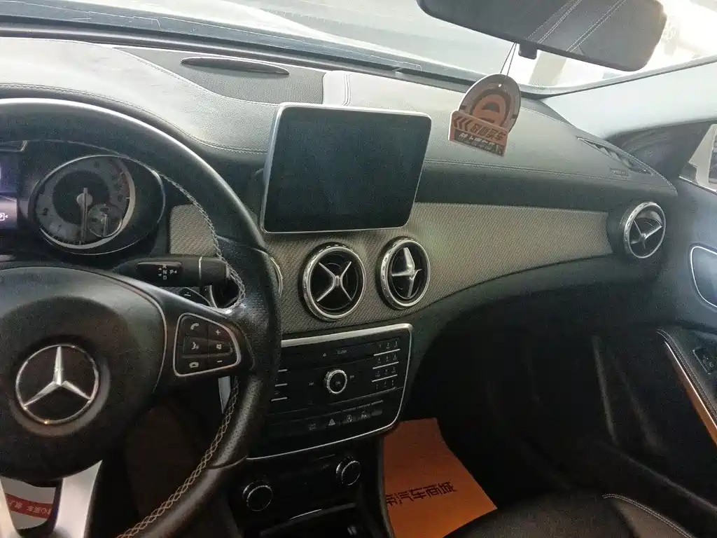 Mercedes-Benz GLA 2017