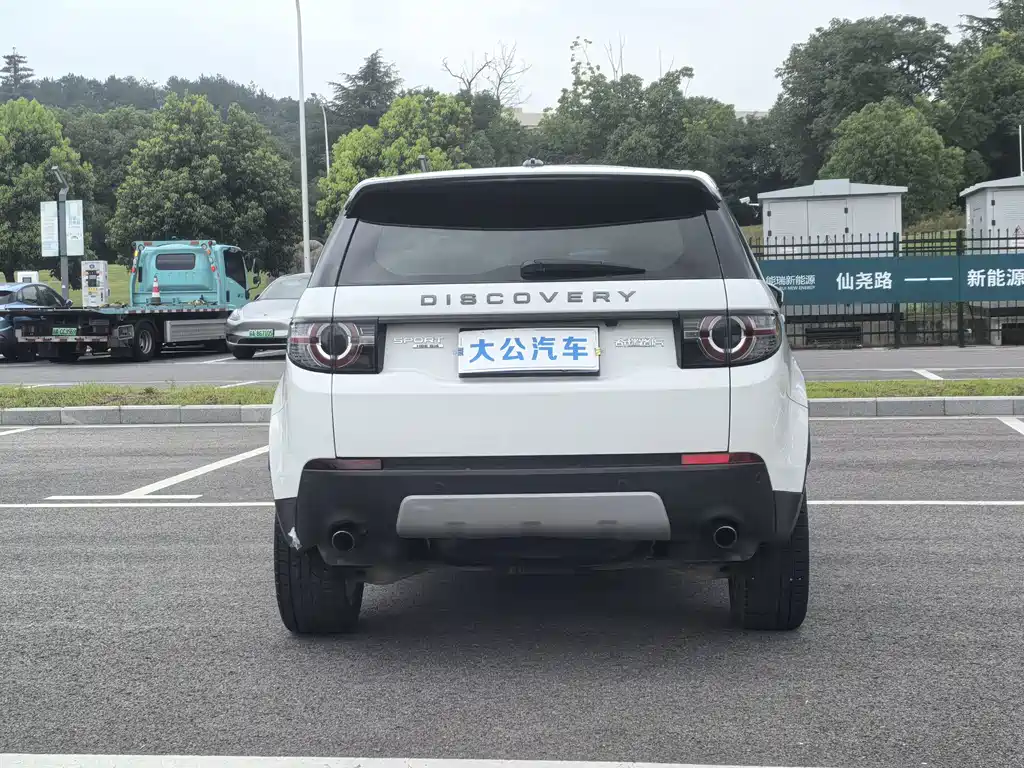 Land Rover Discovery Sport 2016 — фото 13