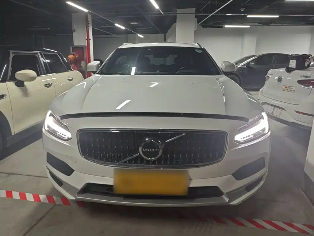 Volvo V90 2021
