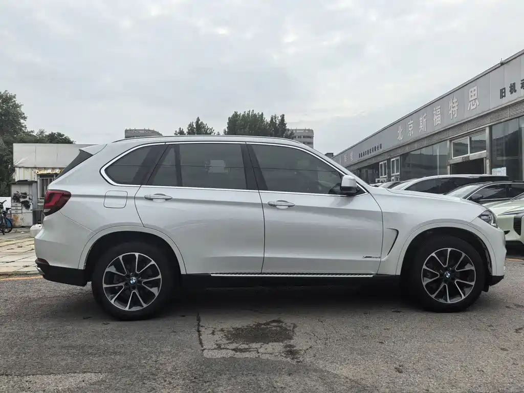 BMW X5 2018 — фото 8