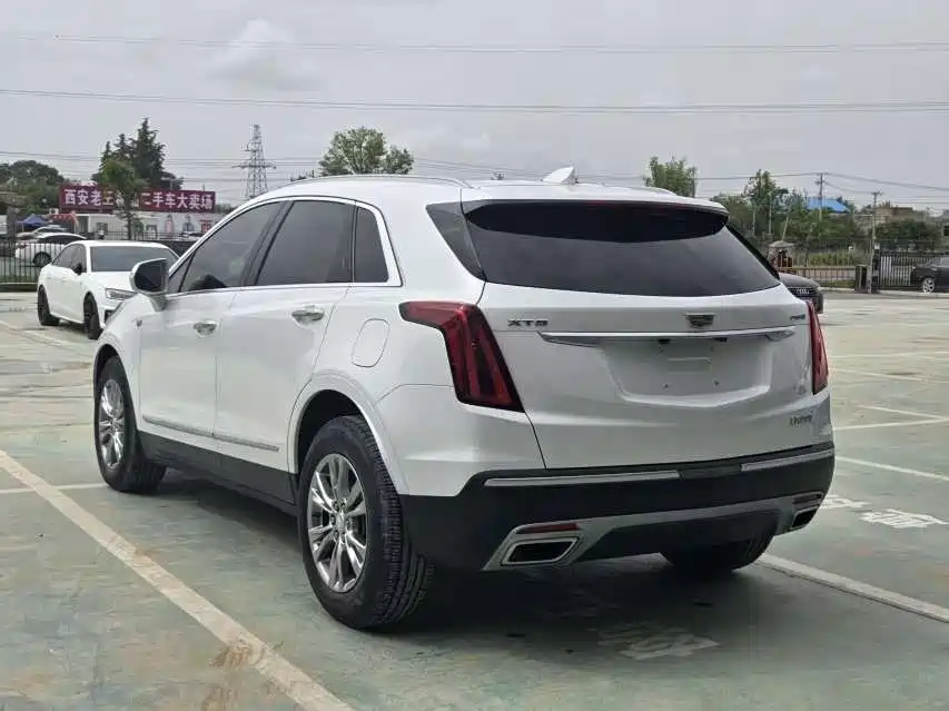 Cadillac XT5 2020 — фото 22