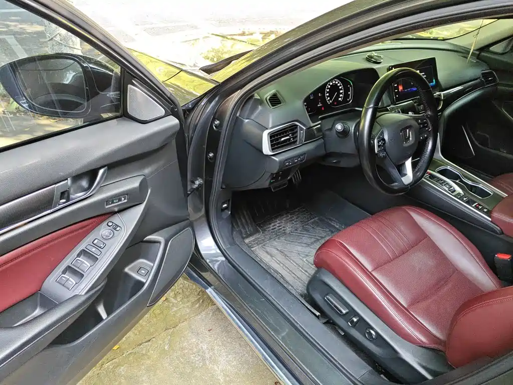 Honda Accord 2022 — фото 12
