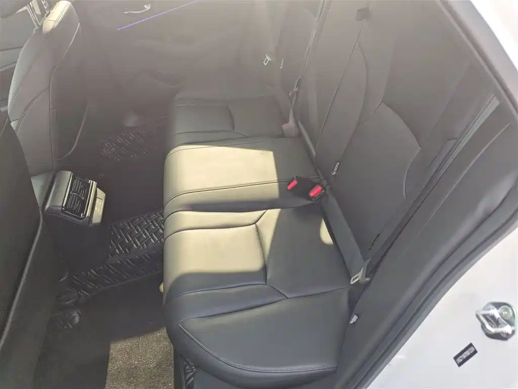 Honda Accord 2023 — фото 17