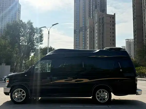 Ford E350 2011