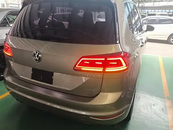 Volkswagen Golf Jialu 2016