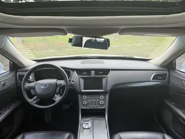 Ford Taurus 2015