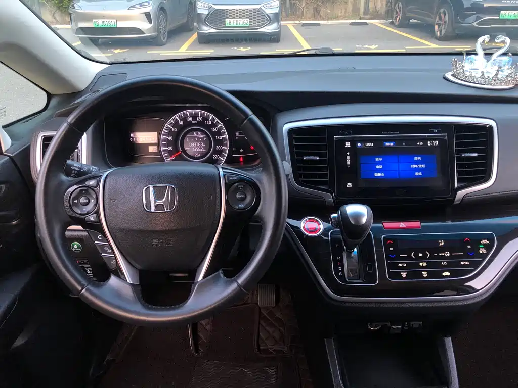 Honda Odyssey 2019 — фото 14
