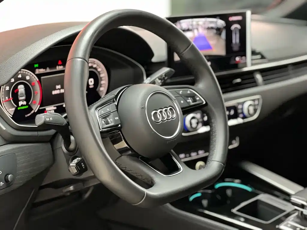 Audi A4L 2023