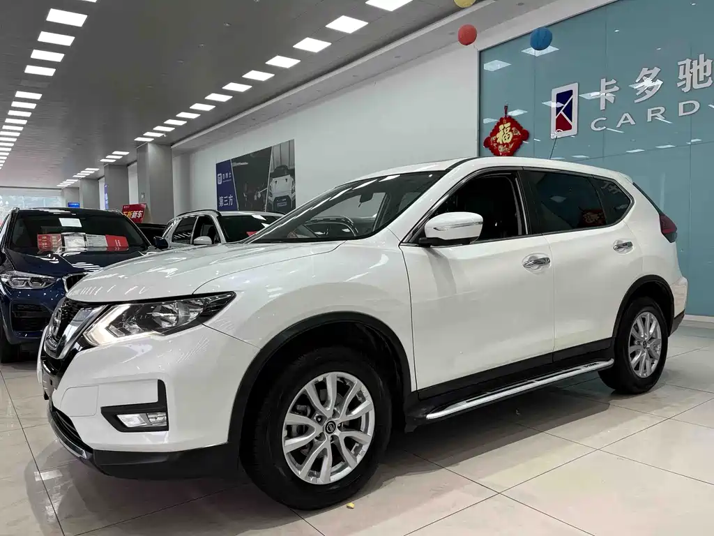 Nissan X-Trail 2018 — фото 2