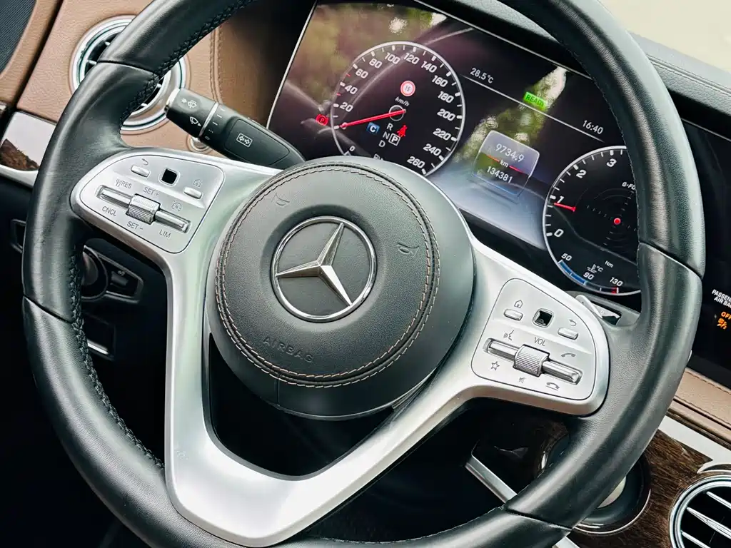 Mercedes-Benz S-Class 2020 — фото 16