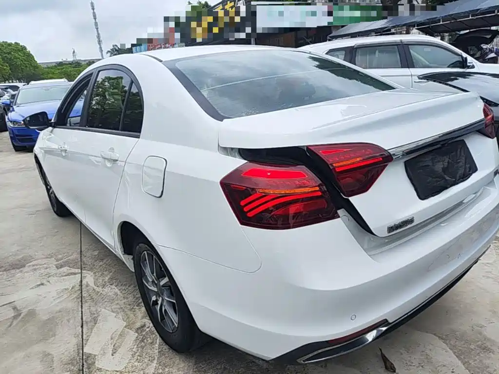 Geely Emgrand 2020