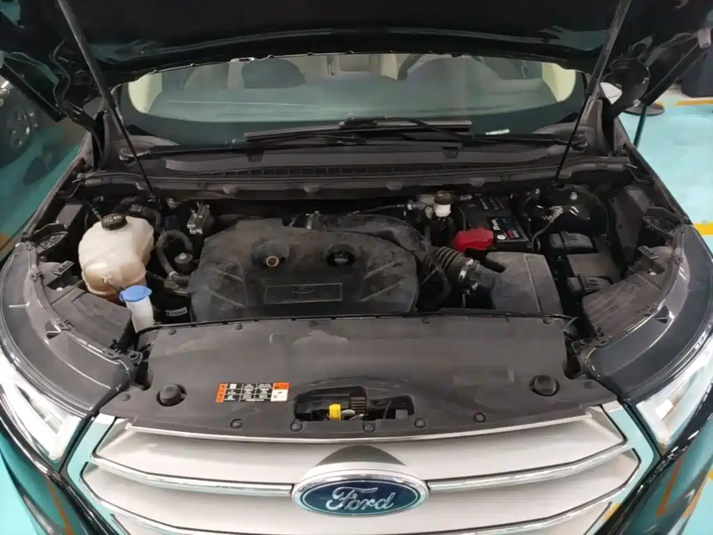 Ford Edge 2018 — фото 10