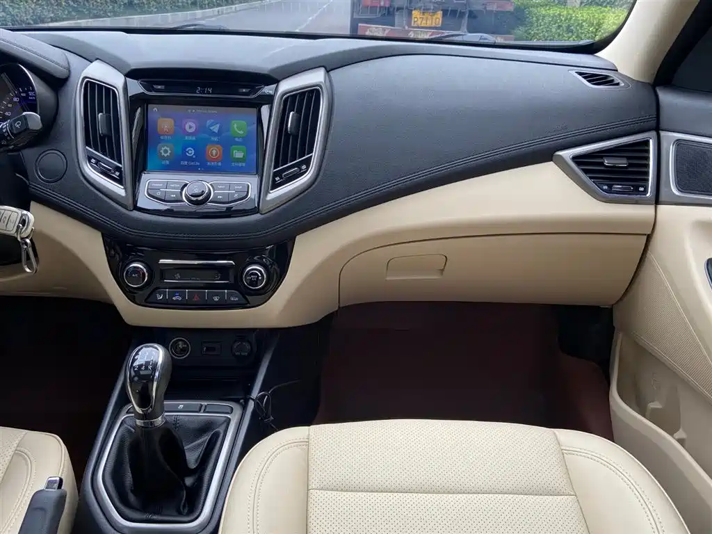 Changan Eado 2016 — фото 9