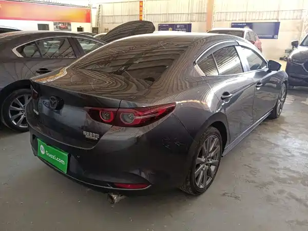 Mazda 3 Axela 2021
