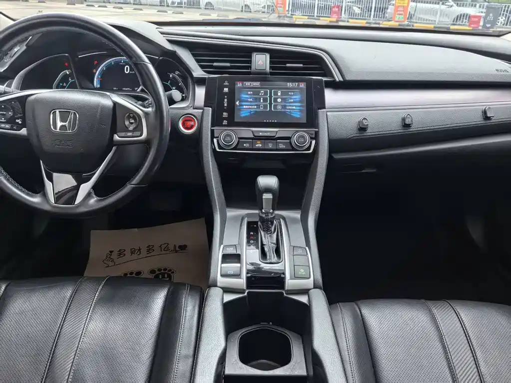 Honda Civic 2018 — фото 16